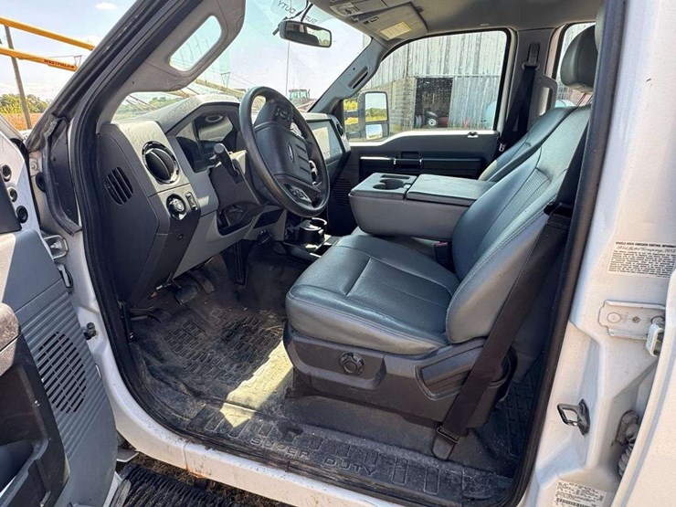 2013-ford-f350-xl-image-17