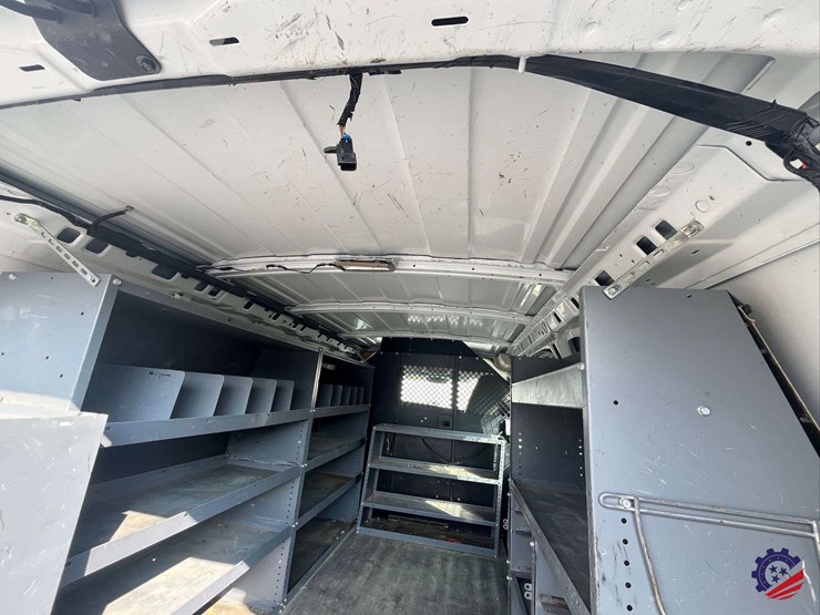 2012-chevrolet-express-van-image-32