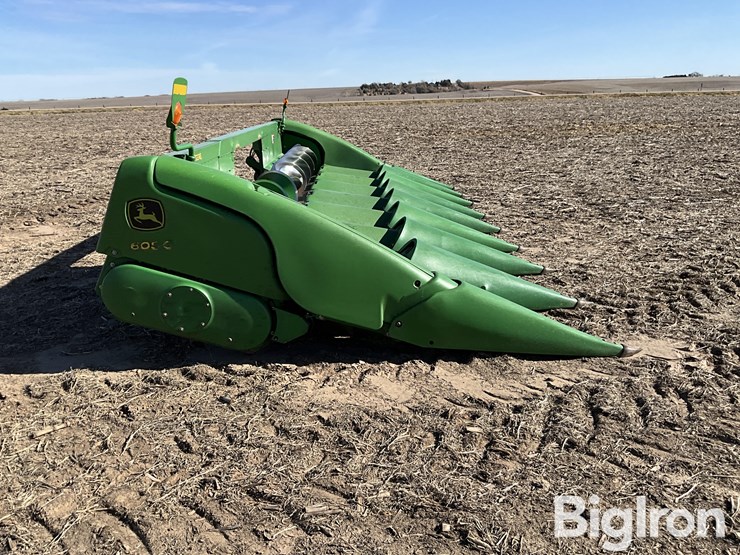 2009-john-deere-608c-image-4