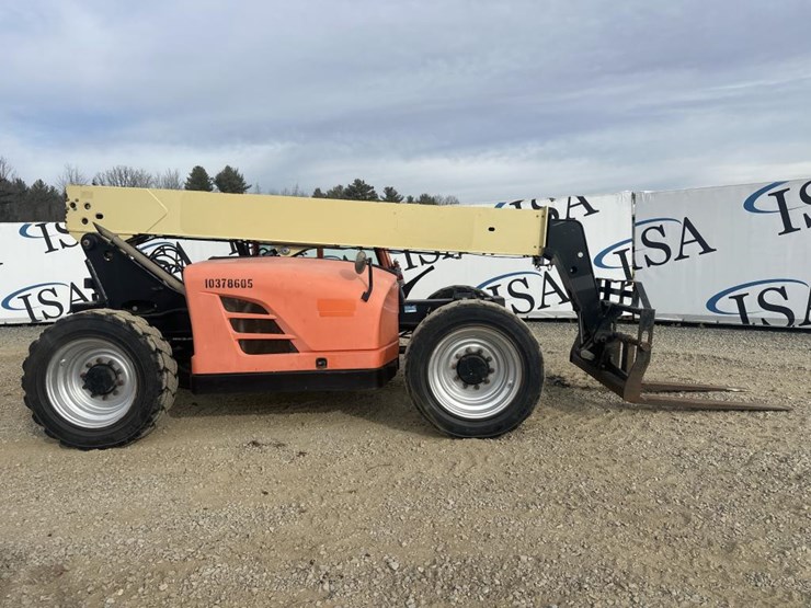 2015-jlg-g6-42a-image-6