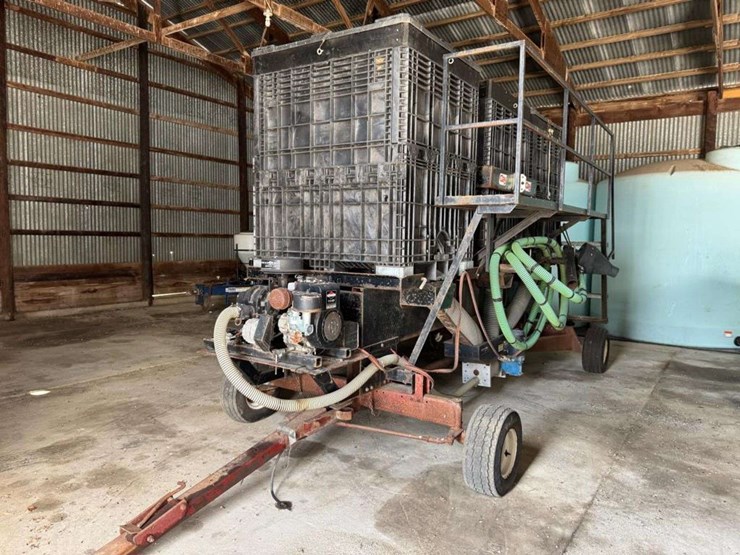 clay-seed-box-trailer-image-1