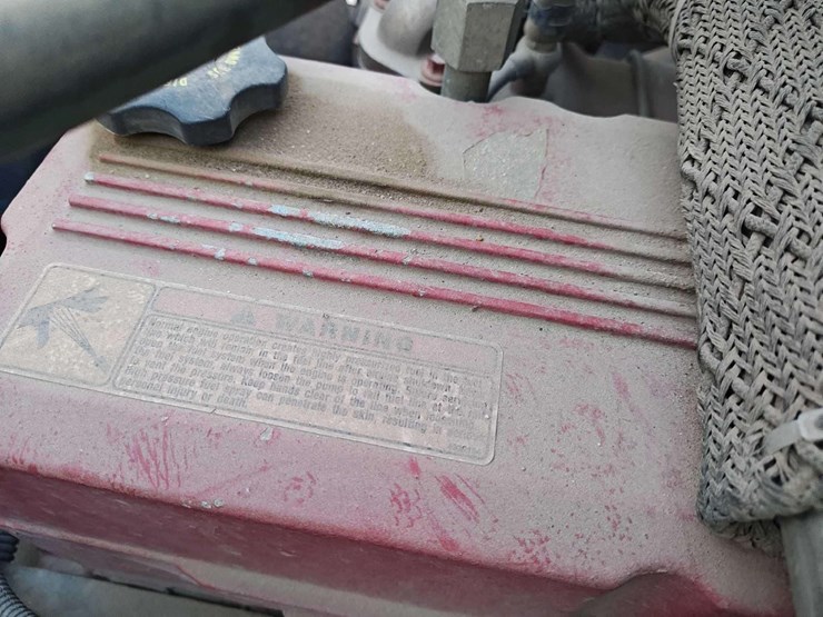 2014-freightliner-m2-106-image-13