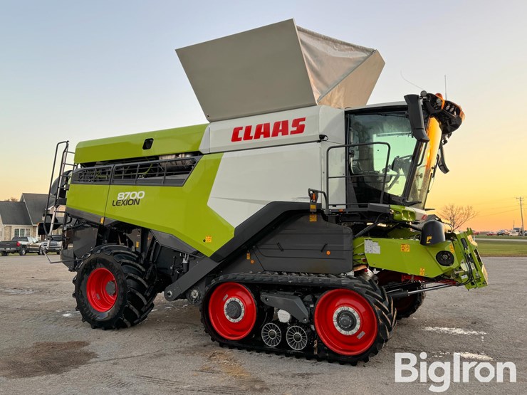 2023-claas-lexion-8700tt-image-3