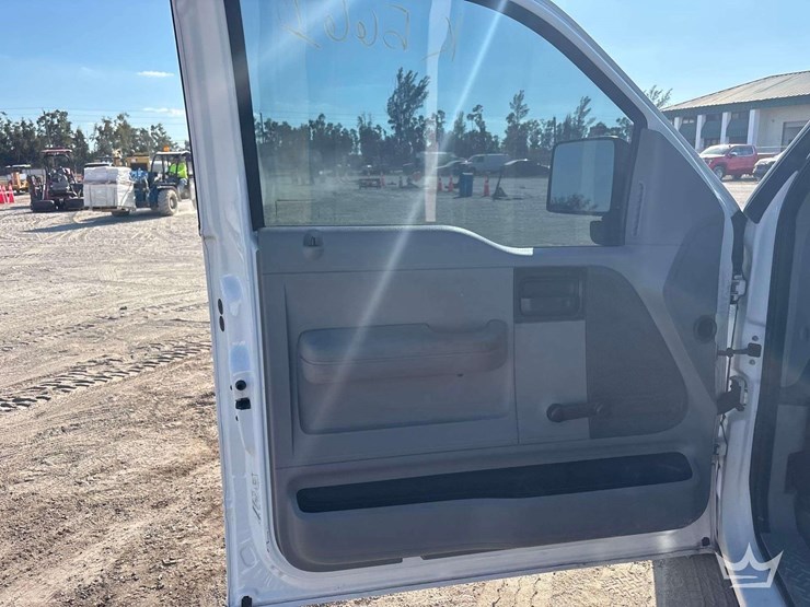 2008-ford-f-150-ext.-cab-pickup-truck-image-10