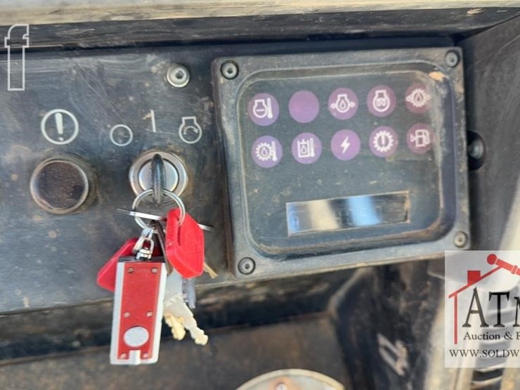 2000-caterpillar-953c-image-42