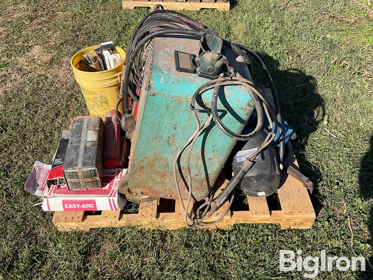 lincoln-/20thcentury-ac/dc-stick-welders-image-4