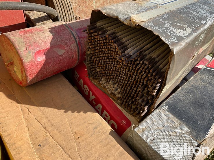 lincoln-/20thcentury-ac/dc-stick-welders-image-9