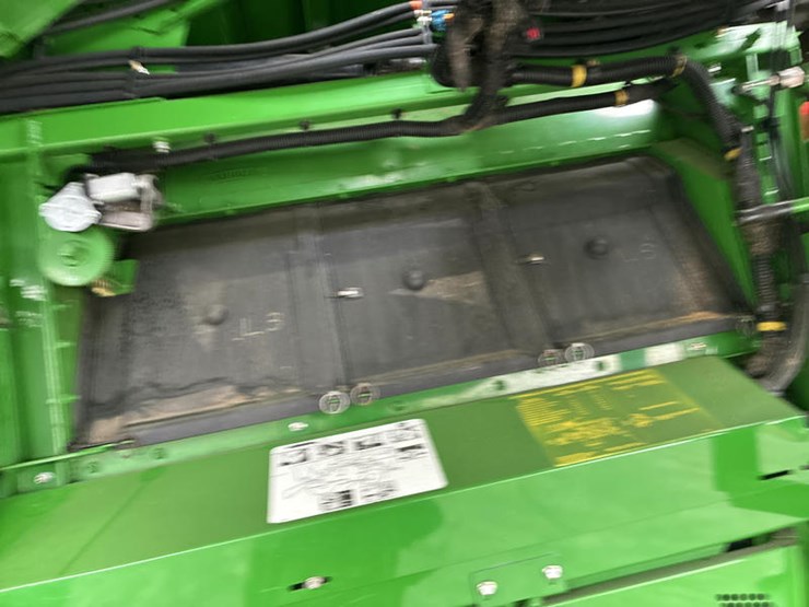 2013-john-deere-s670-image-56