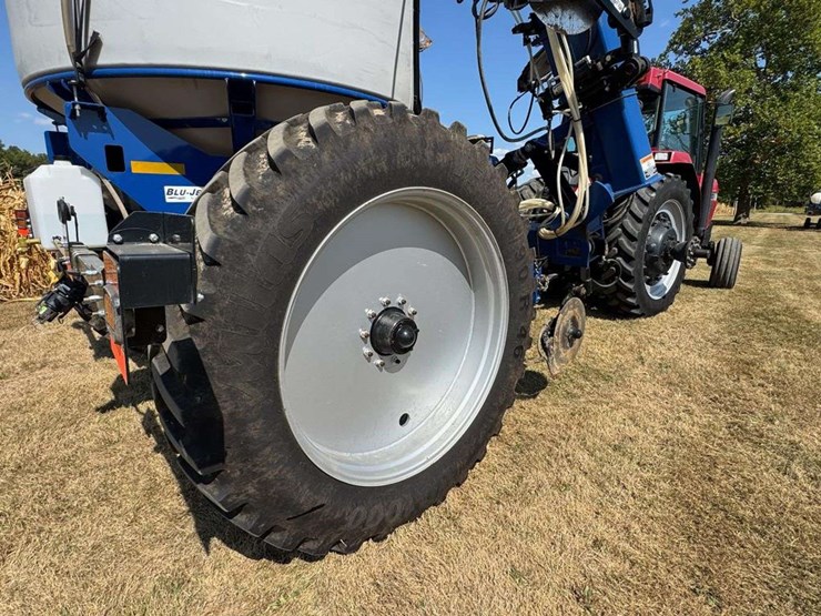 2023-blue-jet-at4615-applicator-image-15