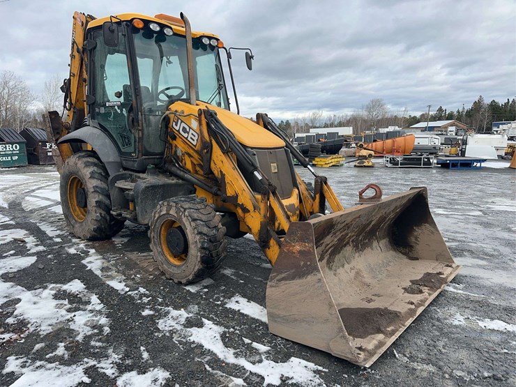 2015-jcb-3cx-image-3