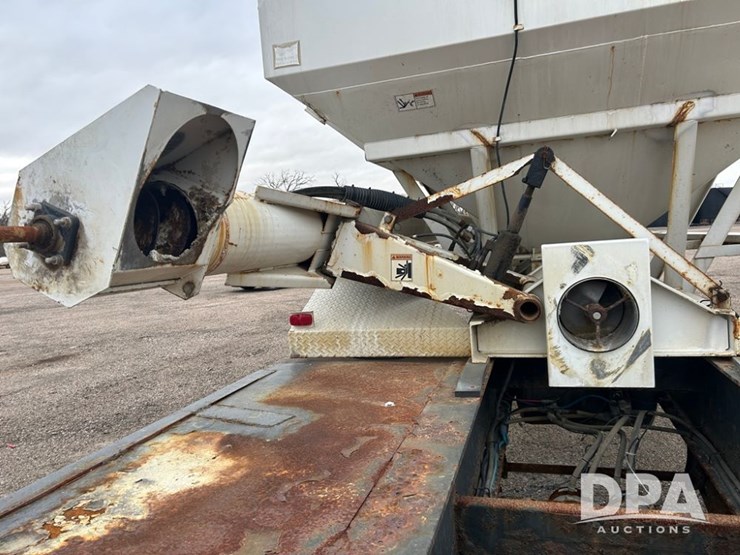 2013-neville-tender-trailer-image-27