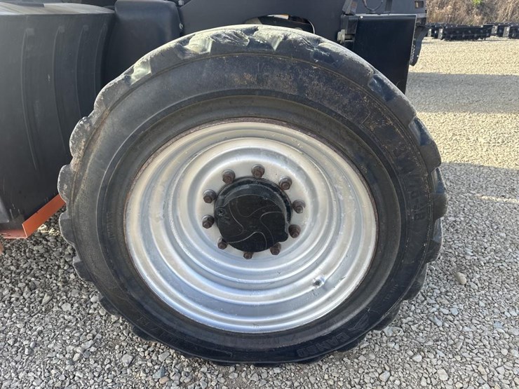 2015-jlg-g6-42a-image-54