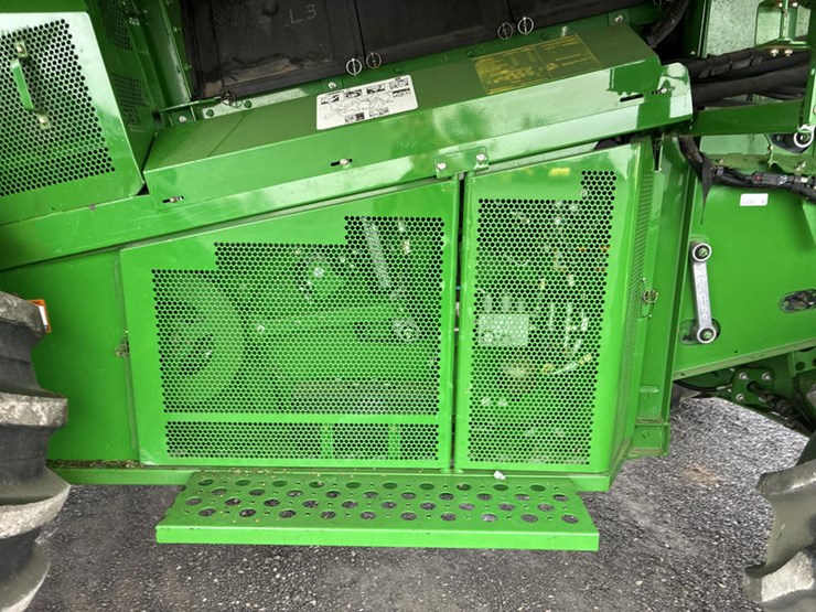 2013-john-deere-s670-image-57