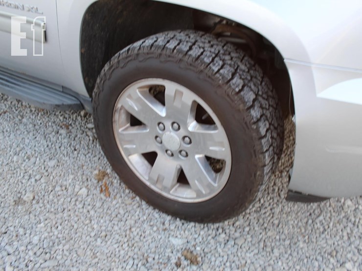 2010-gmc-yukon-image-4