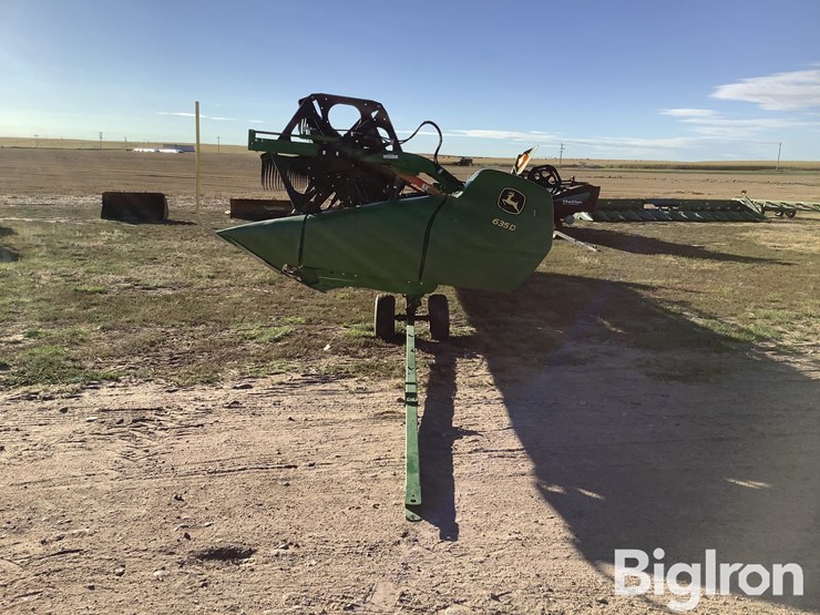 2017-john-deere-635d-image-2