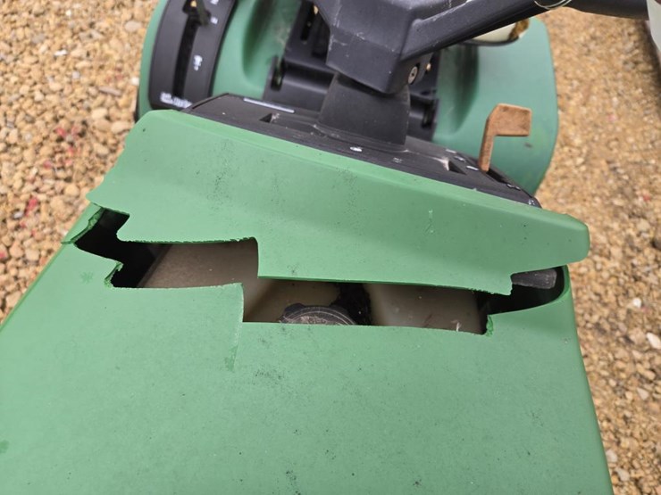 john-deere-140-image-8