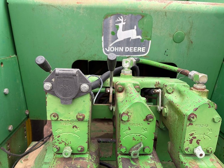 john-deere-8450-image-27