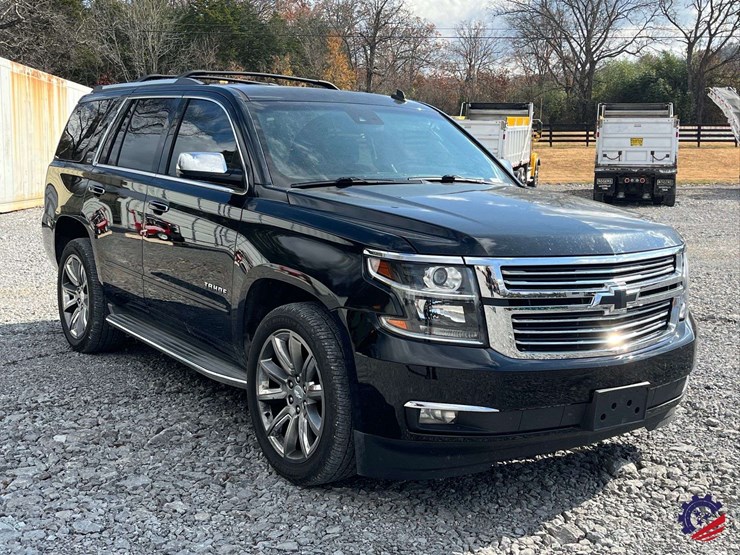 2015-chevrolet-tahoe-ltz-image-11