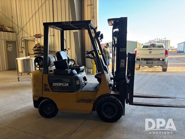 cat-forklift-(dr12686-unit-86425)-image-7