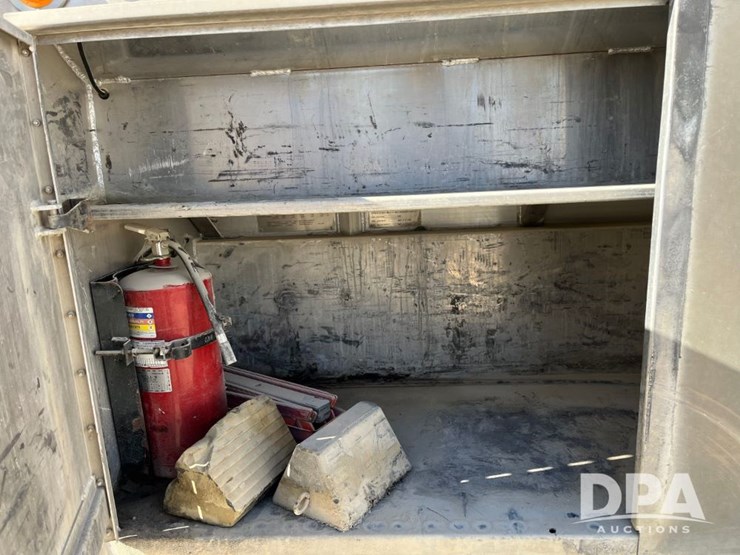 2010-ihc-workstar-petroleum-truck-(jn3389,-unit-487)-image-49