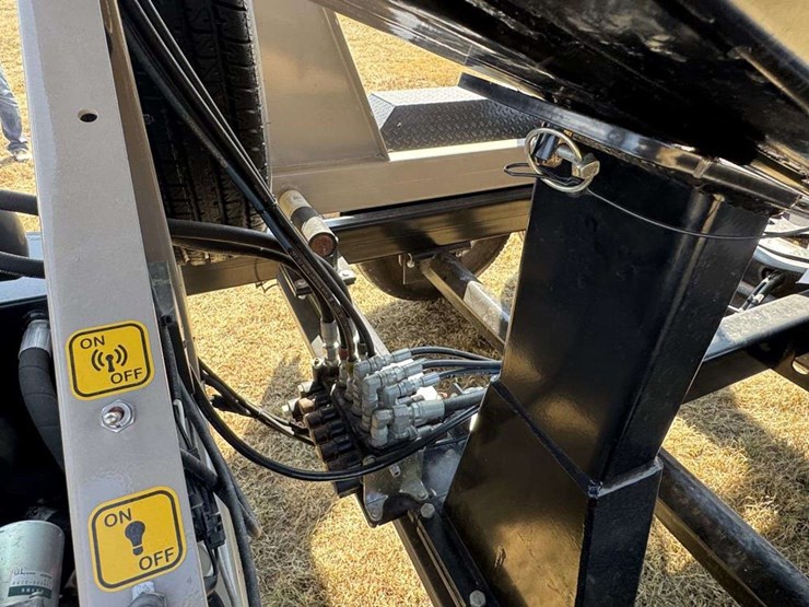 2015-j&m-375st-image-17