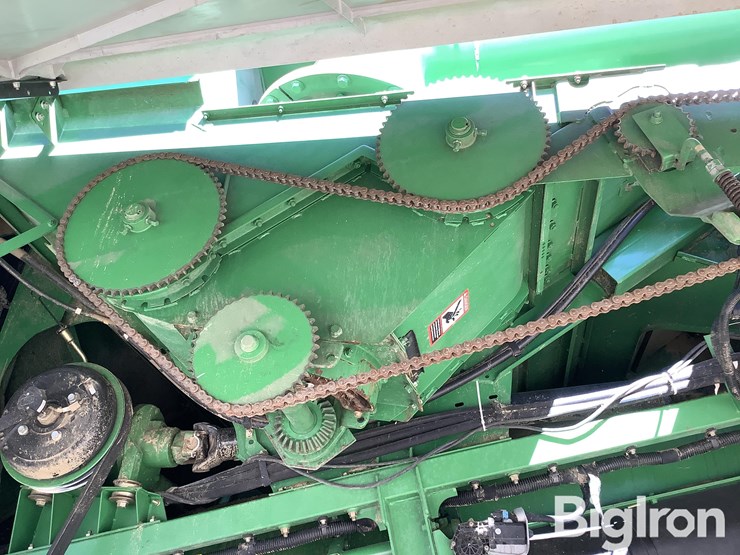 2010-john-deere-9770-sts-image-13