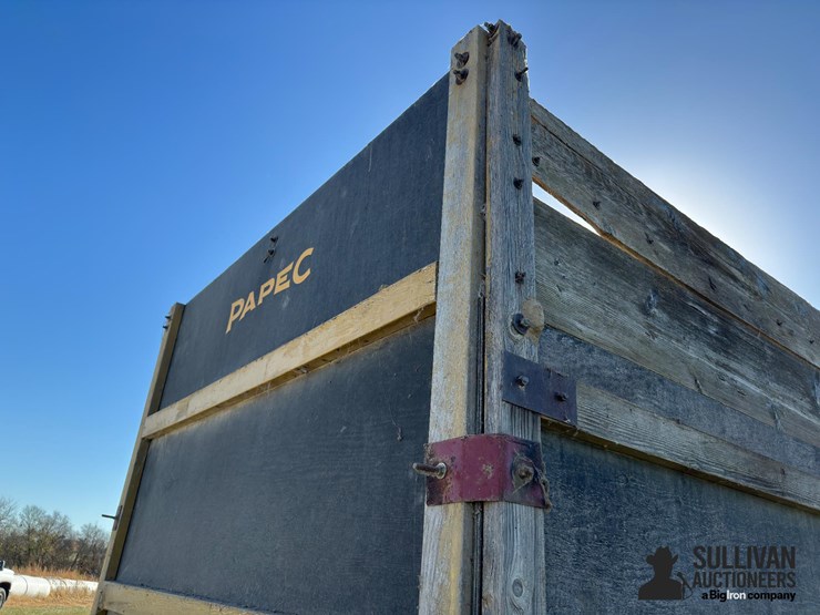 papec-14-forage-wagon-on-knowles-running-gear-image-13