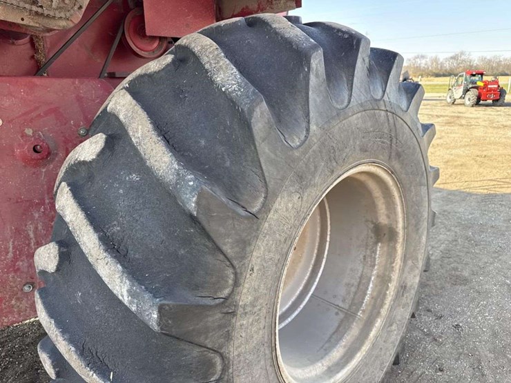 1992-case-ih-1680-image-23