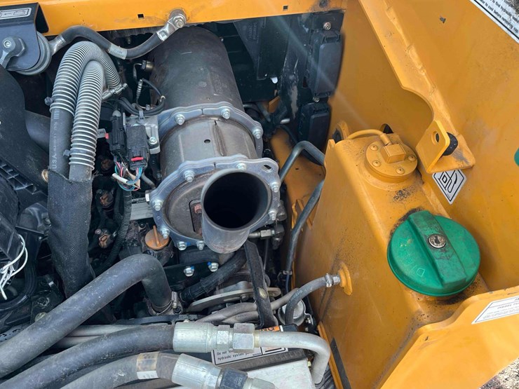 2019-mustang-1350r-image-13