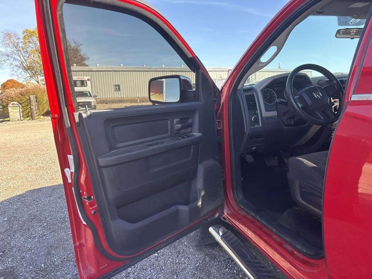 2010-dodge-ram-1500-image-36