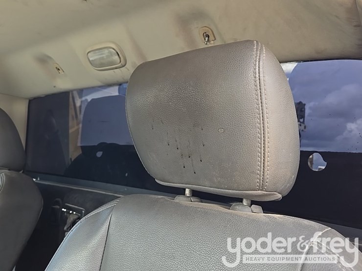 2014-dodge-service-truck-image-82