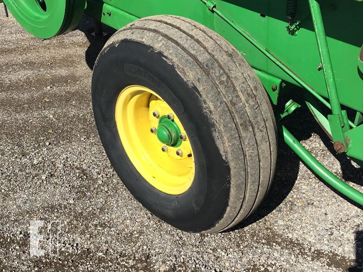 2006-john-deere-348-image-12
