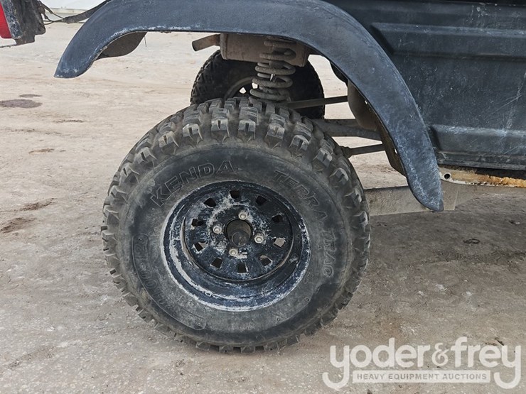 2020-club-car-carryall-1700-image-385