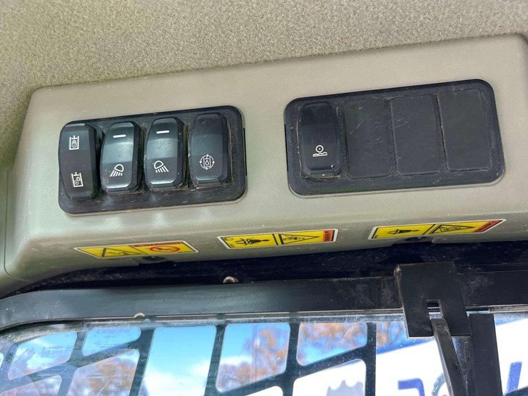 2021-caterpillar-289d3-compact-track-loader-skid-steer-image-13