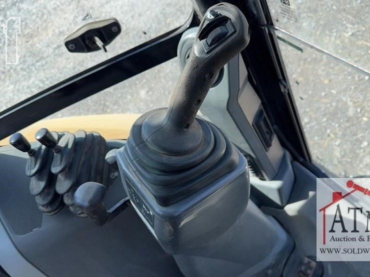 caterpillar-420f2-it-image-46