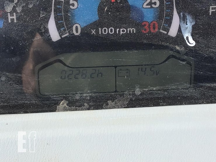 2017-new-holland-workmaster-40-image-18