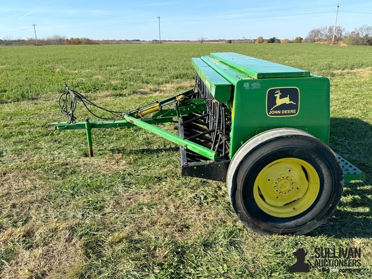 john-deere-450-image-8