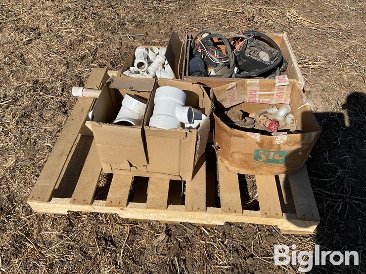 pallet-of-misc-plumbing-supplies-image-5