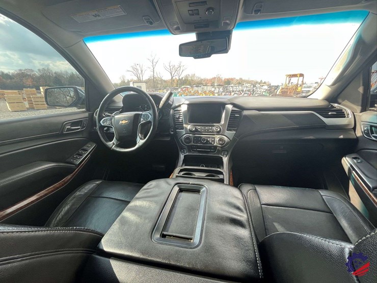 2015-chevrolet-tahoe-ltz-image-46