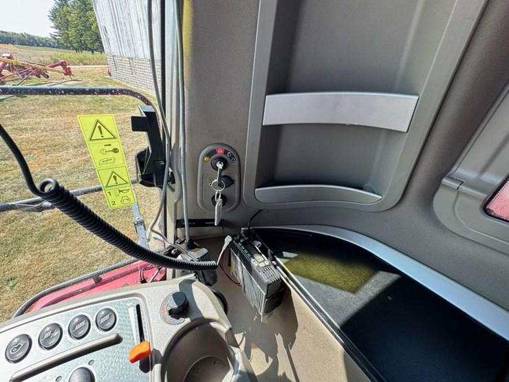 2019-case-ih-7250-image-27