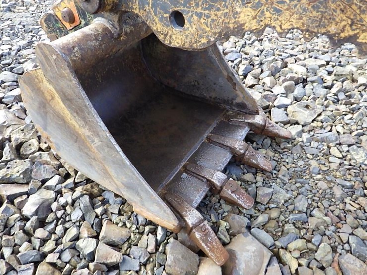 2019-deere-35g-image-7