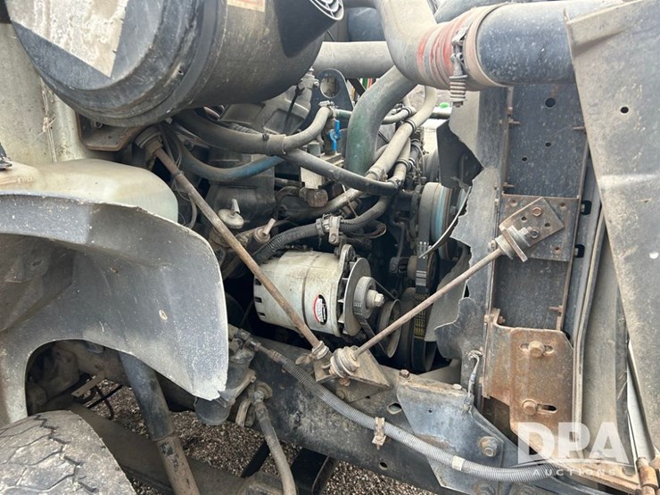 1992-ihc-8100-truck-(cp1306,-unit-431)-image-15