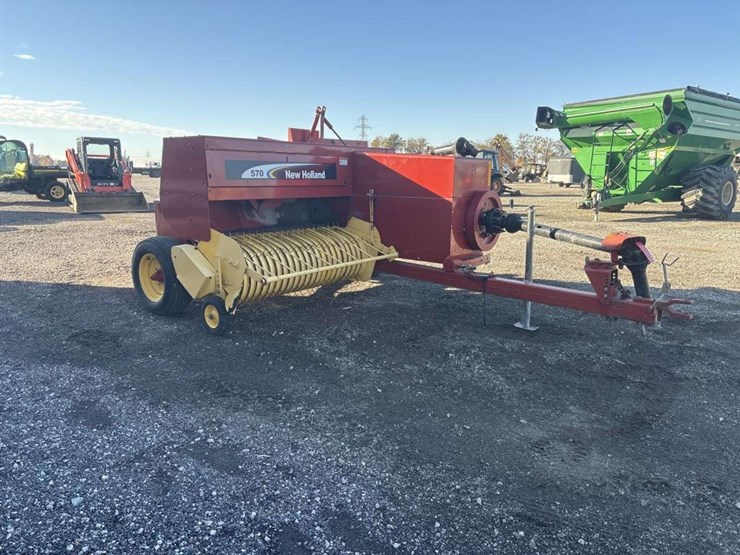 new-holland-570-image-14