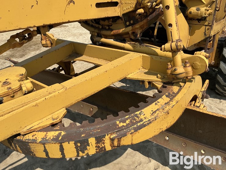 caterpillar-112-image-12