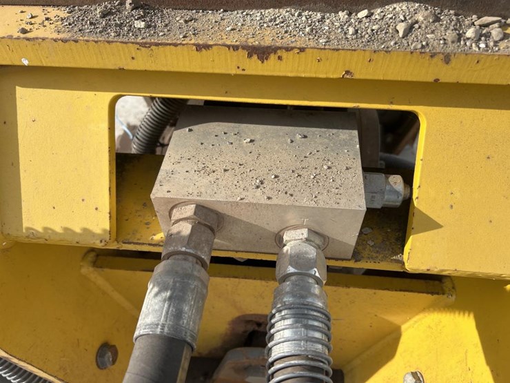 komatsu-pc300-image-10