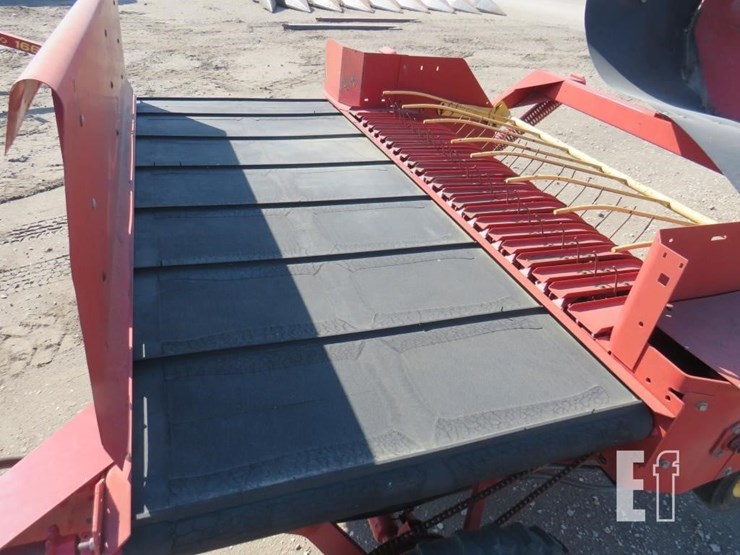 new-holland-166-image-3