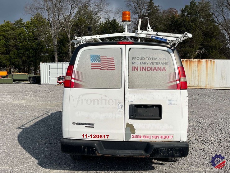 2012-chevrolet-express-van-image-24