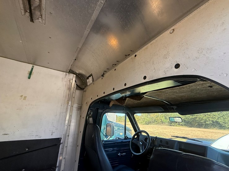 1991-chevrolet-c30-image-39