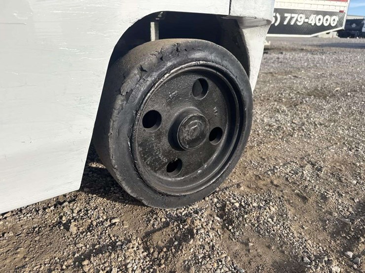 2016-nissan-unicarrier-fork-lift-image-9