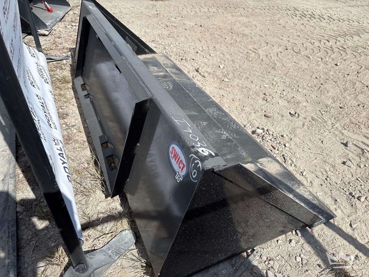 2025-swict-78in-bucket-skid-steer-attachment-image-4